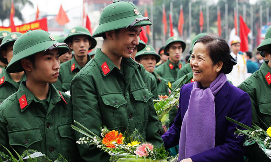 che-do-chinh-sach-doi-voi-ha-si-quan-binh-si-phuc-vu-tai-ngu-va-than-nhan-cua-ho